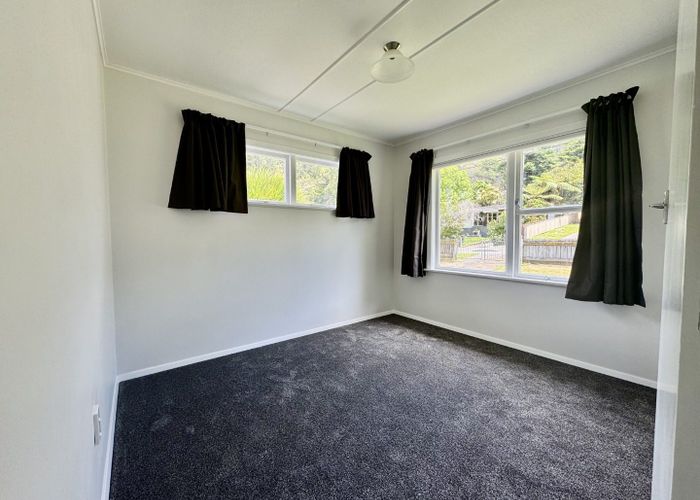  at 5 Reid Road, Wainuiomata, Lower Hutt