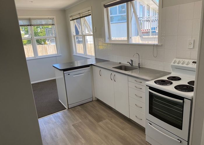  at 110 Kingswood Road, Brookfield, Tauranga