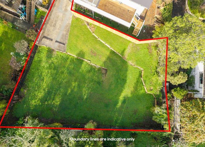  at 8A Surat Place, Glen Eden, Waitakere City, Auckland