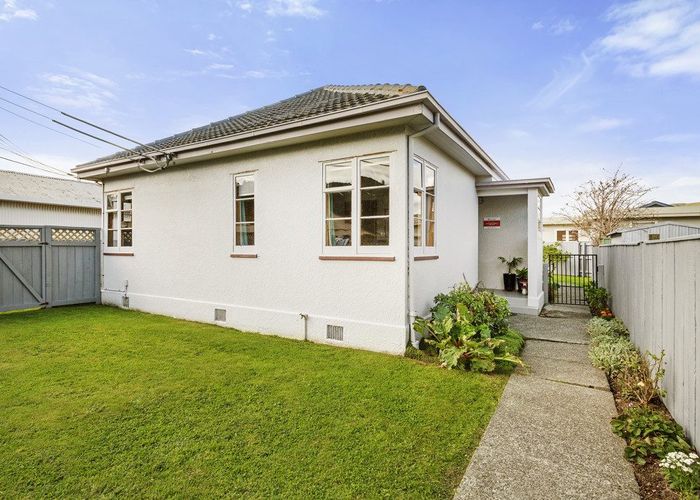  at 40 Victoria Street, Alicetown, Lower Hutt, Wellington