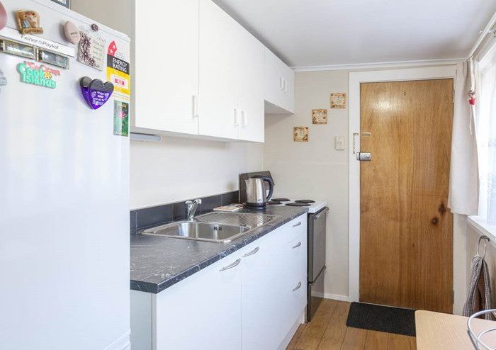  at 2/19 Robert Street , Ellerslie, Auckland City, Auckland