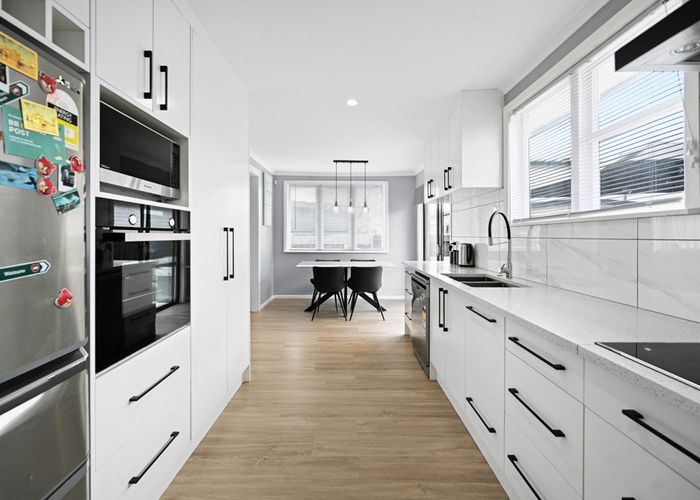  at 22 Willis Street, Bader, Hamilton, Waikato