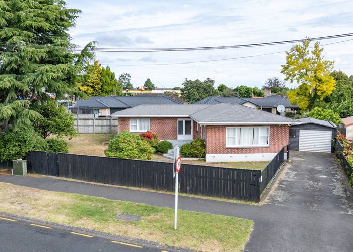  at 78 Claude Street, Fairfield, Hamilton