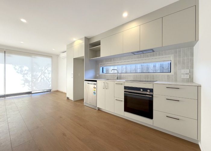  at 4/46 Taikata Road, Te Atatu Peninsula, Waitakere City, Auckland