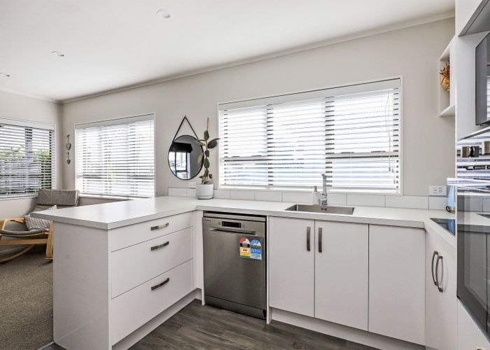  at 1/24 King Street, Taradale, Napier, Hawke's Bay
