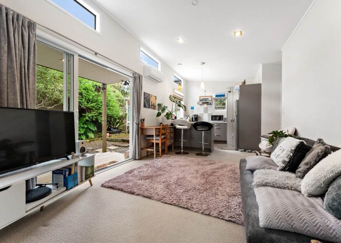  at 10 Allender Drive, Torbay, Auckland