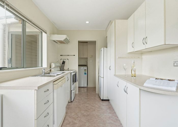  at 4/14 Phoenix Place, Papatoetoe, Manukau City, Auckland