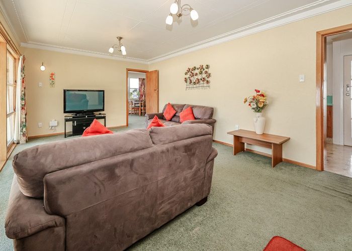 at 39 Centennial Avenue, Helensburgh, Dunedin