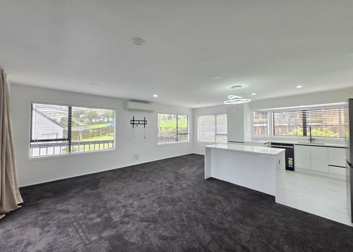  at 11 Melia Grove, Goodwood Heights, Manukau City, Auckland