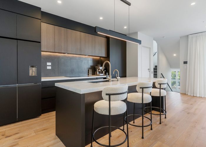  at 4/27 Hastings Road, Mairangi Bay, North Shore City, Auckland