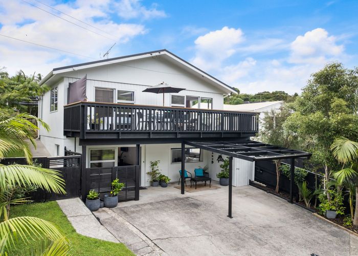  at 42 Lewis Street, Blockhouse Bay, Auckland City, Auckland