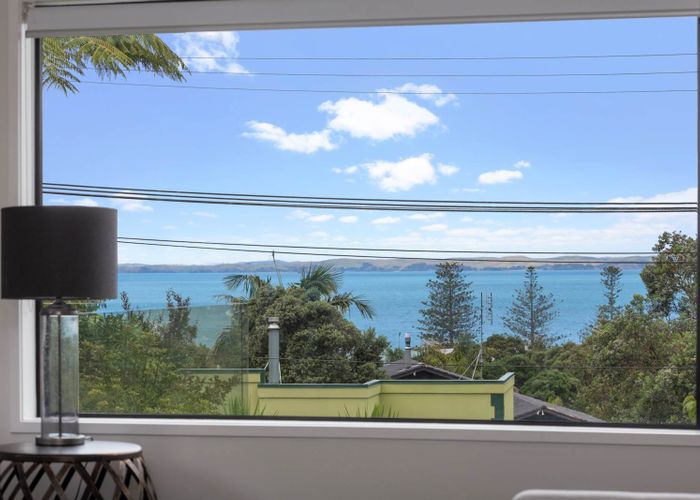  at 1/4 Oban Road, Browns Bay, Auckland