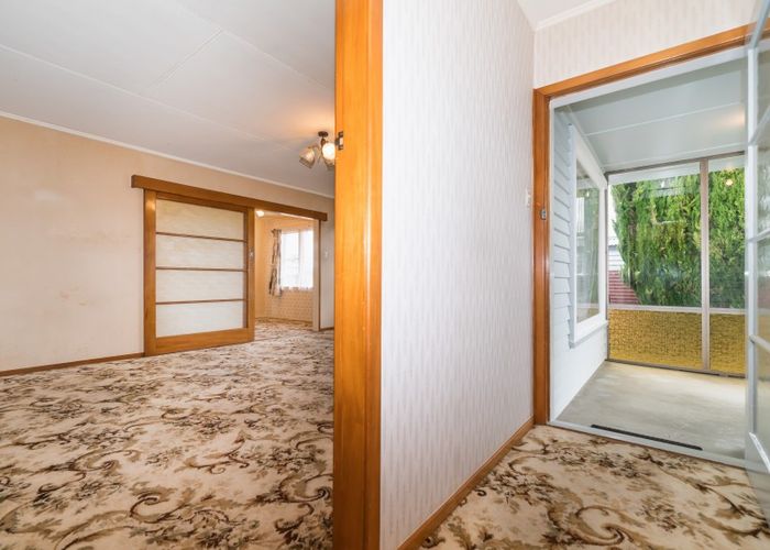  at 6 Ellesmere Crescent, Highbury, Palmerston North
