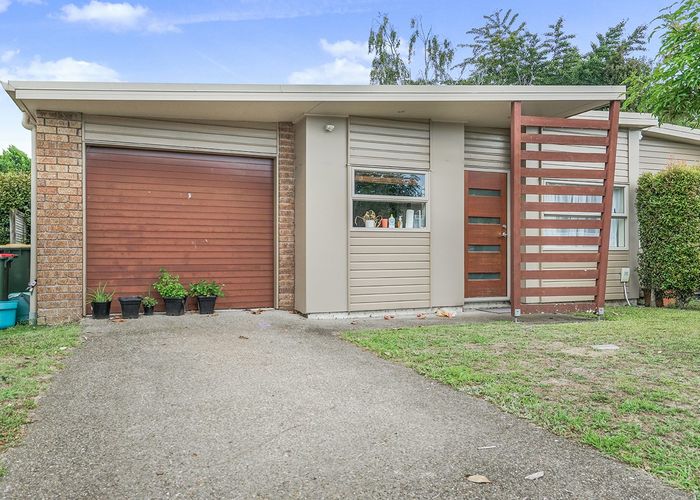  at 2/46 Peachgrove Road, Hamilton East, Hamilton