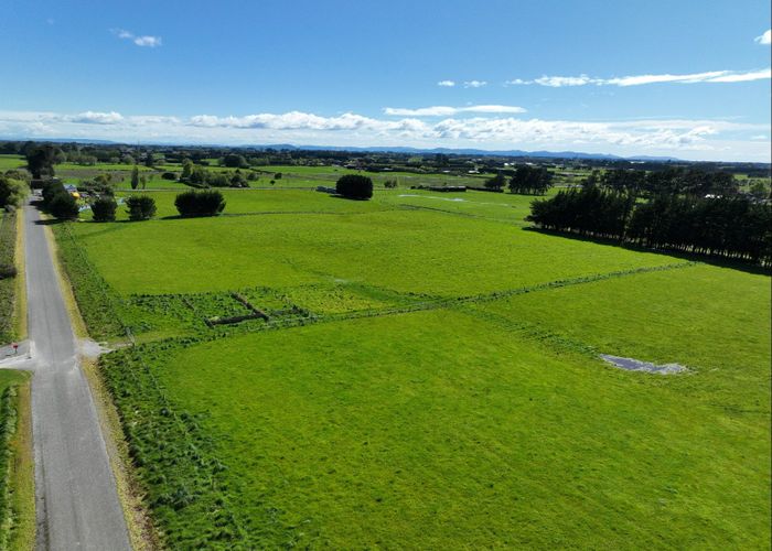  at 33 Mckellar Road, Seaward Bush, Invercargill