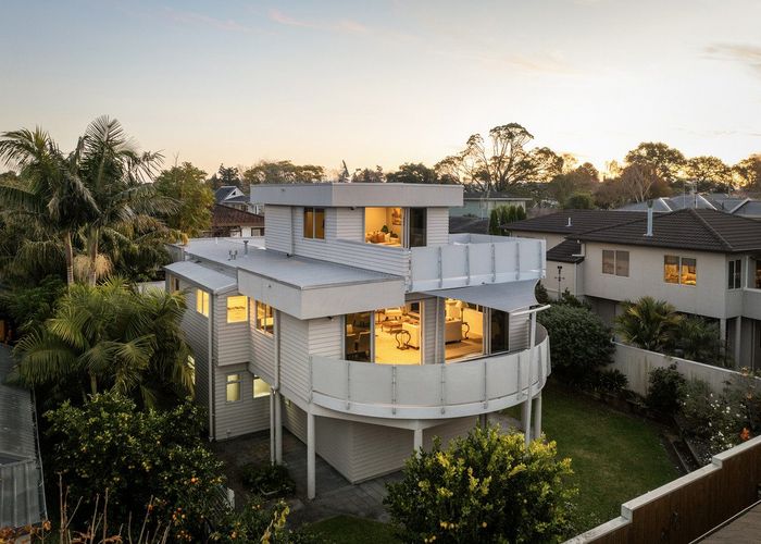  at 75a Thirteenth Avenue, Avenues, Tauranga, Bay Of Plenty