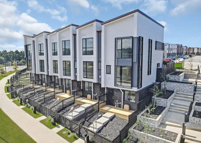  at 48 Whakatupu Road, Flat Bush, Manukau City, Auckland