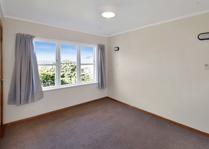  at 18 Arapiko Street, Johnsonville, Wellington, Wellington