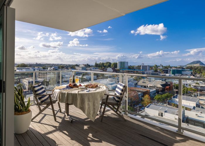  at 1102/72 Devonport Road (Devonport Towers), City Centre, Tauranga, Bay Of Plenty