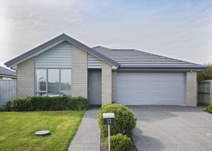  at 12 Carrington Close, Lincoln, Lincoln