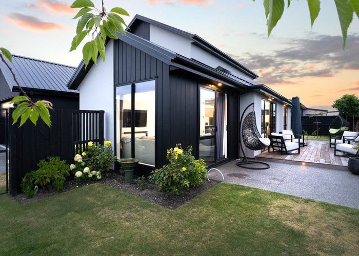  at 6 Perehia Mews, Marshland, Christchurch City, Canterbury