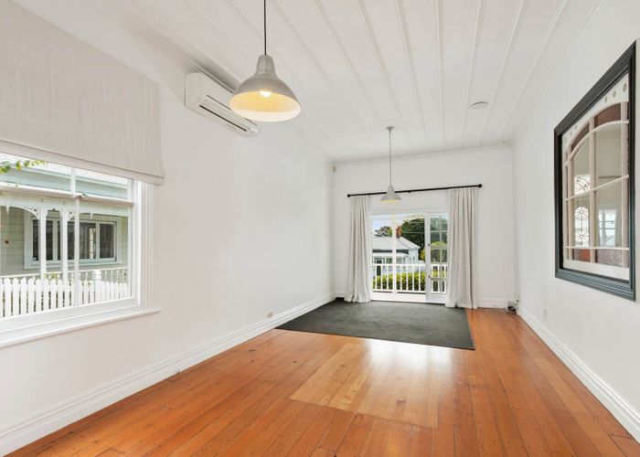  at 4 Alderley Road, Mount Eden, Auckland City, Auckland