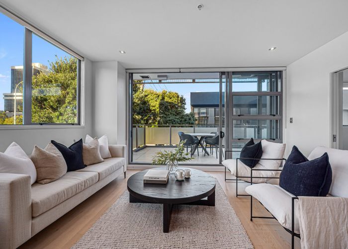  at 102/16 Huron Street, Takapuna, Auckland