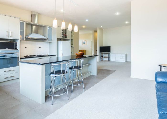  at 3 Stroud Place, Henderson, Waitakere City, Auckland