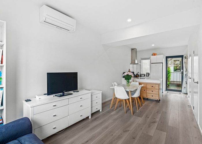  at 5/122 Pooks Road, Ranui, Waitakere City, Auckland