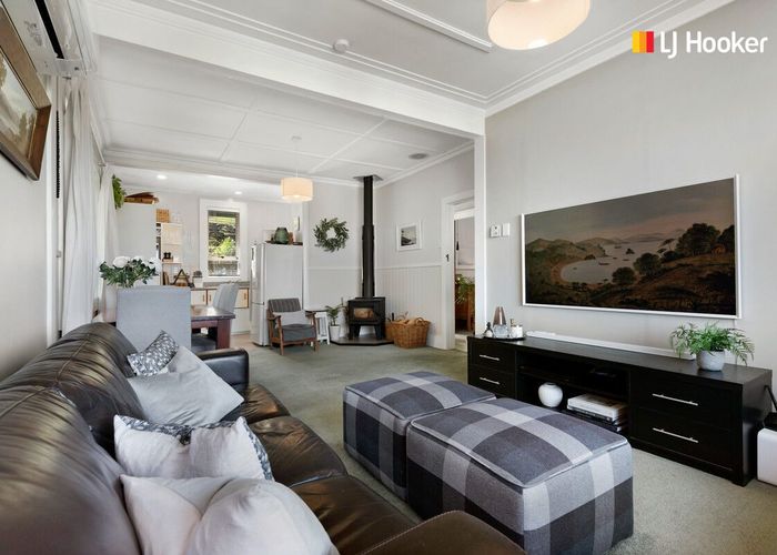  at 112 Oakwood Avenue, Balaclava, Dunedin