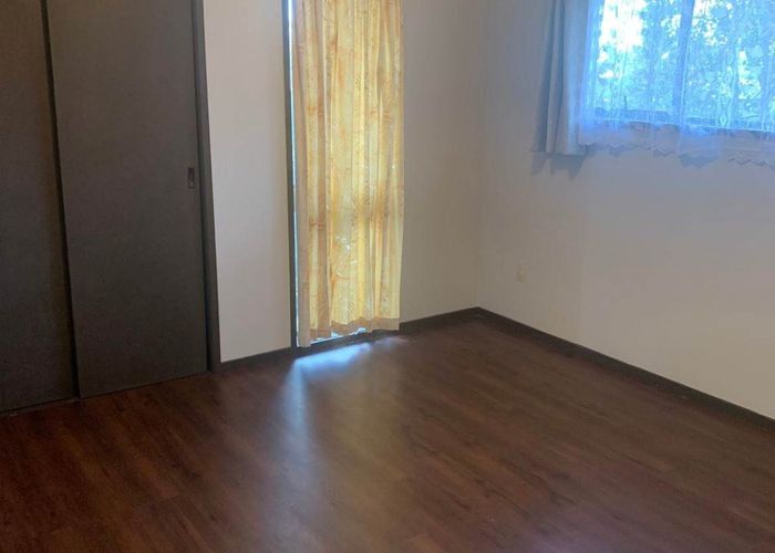  at 1/39 Jillteresa Crescent, Half Moon Bay, Manukau City, Auckland