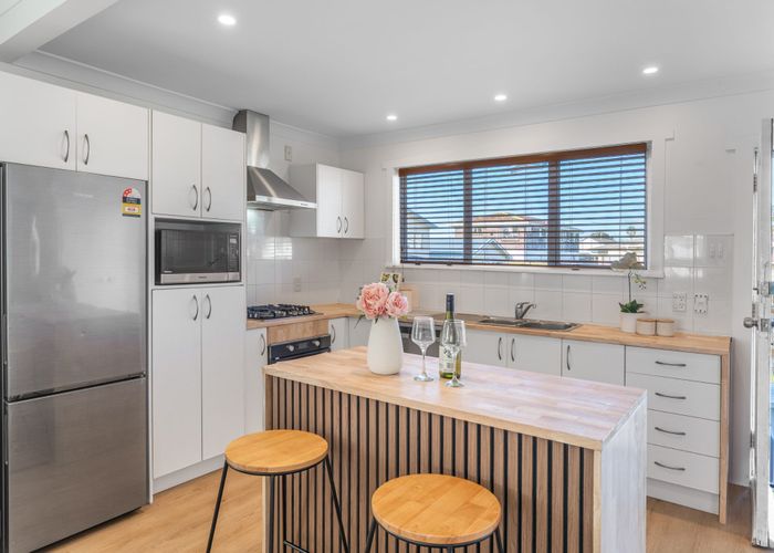  at 44 Rimu Street, New Lynn, Auckland