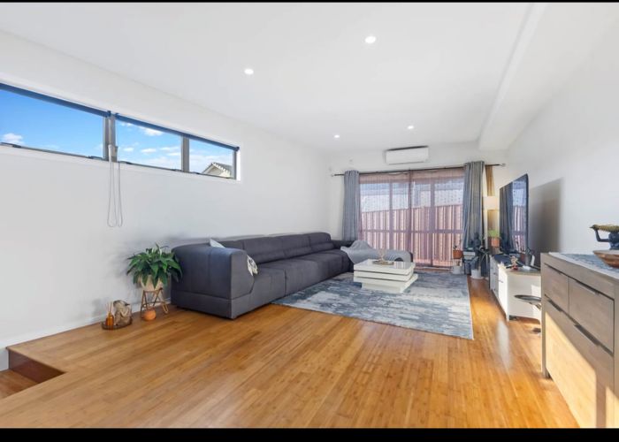  at 2/66 Kautami Avenue, Papatoetoe, Manukau City, Auckland