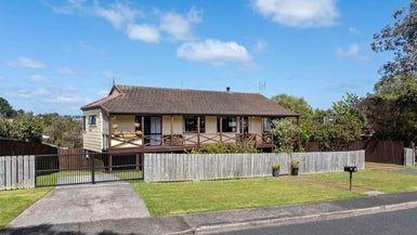  at 11 St Catherine Crescent, West Harbour, Auckland