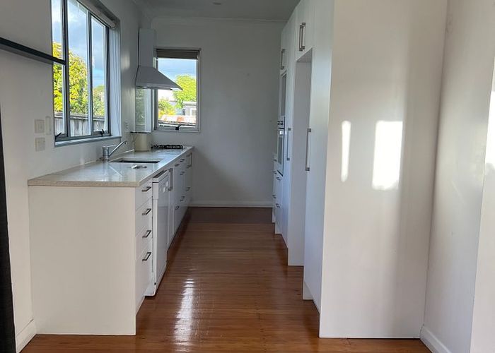  at 13 Maranui Avenue, Point Chevalier, Auckland City, Auckland
