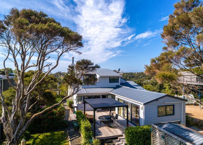  at 35 Tawa Street, Oneroa, Waiheke Island, Auckland