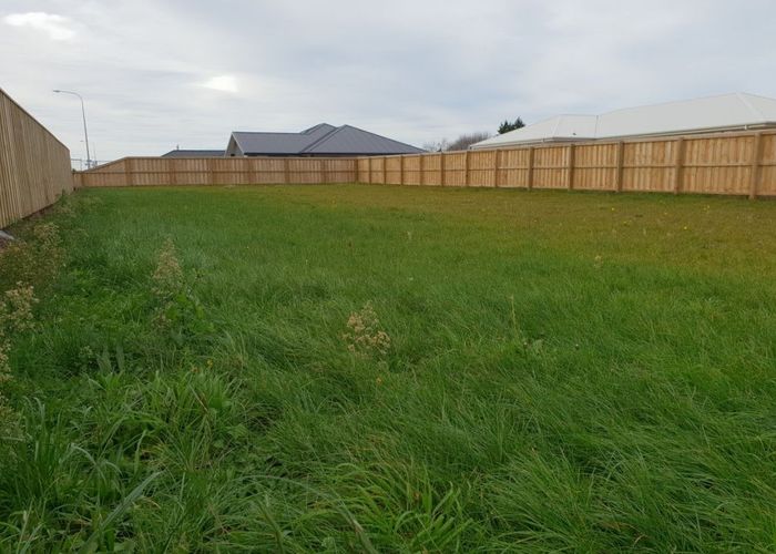  at 11 Claremont Crescent, Amberley, Amberley