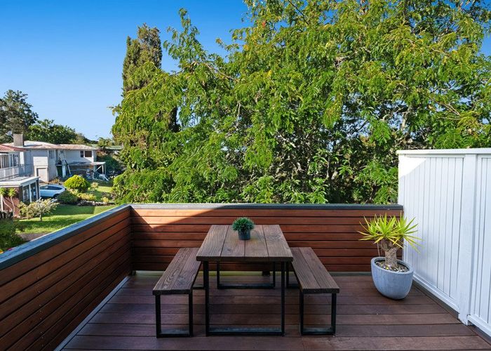  at 1/14 Roband Avenue, Glenfield, North Shore City, Auckland