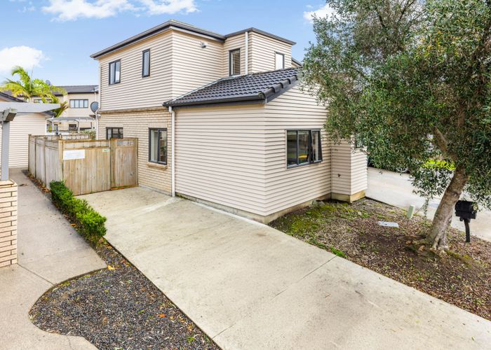  at 1 Skip Lane, East Tamaki, Manukau City, Auckland