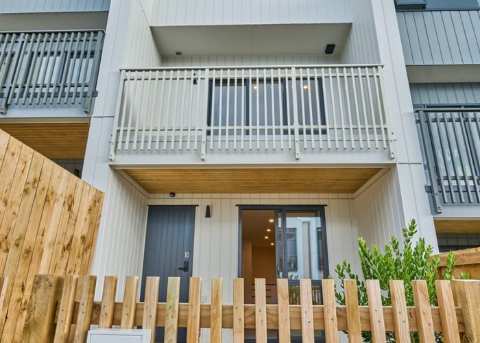  at 10 Pahoehoe Close, Mount Wellington, Auckland City, Auckland