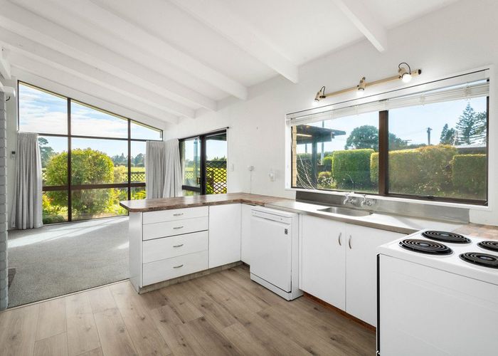  at 81 Beach Road, Katikati