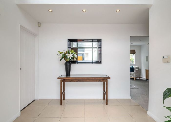  at 27A Aorangi Place, Birkenhead, Auckland