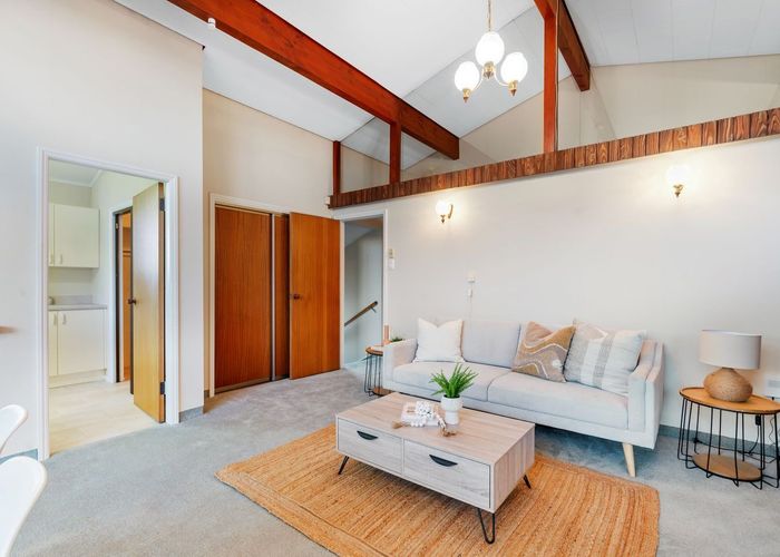  at 4 Hawkswood Place, Avonhead, Christchurch City, Canterbury