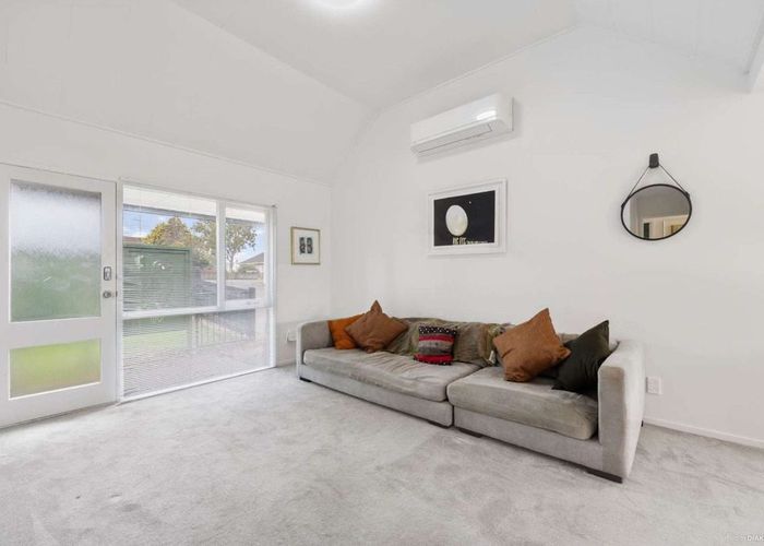  at 52O Pilkington Road, Panmure, Auckland City, Auckland
