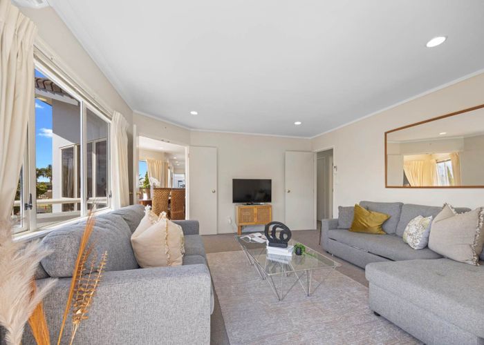  at 6 Harbour Lights Close, West Harbour, Waitakere City, Auckland