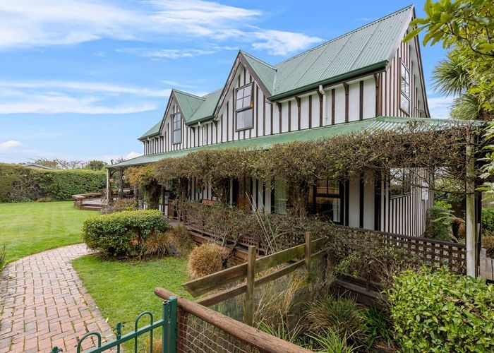  at 32C Gardiners Road, Bishopdale, Christchurch