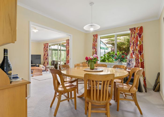  at 10 Jarvis Court, Huntington, Hamilton