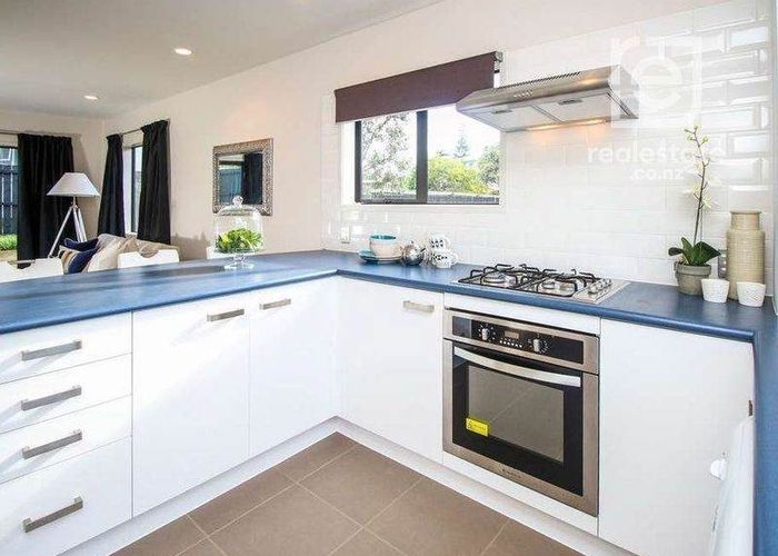  at 14/36 West Coast Road, Glen Eden, Auckland