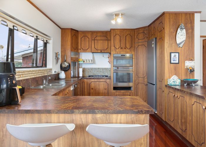  at 10 Adela Stewart Drive West, Athenree, Waihi Beach