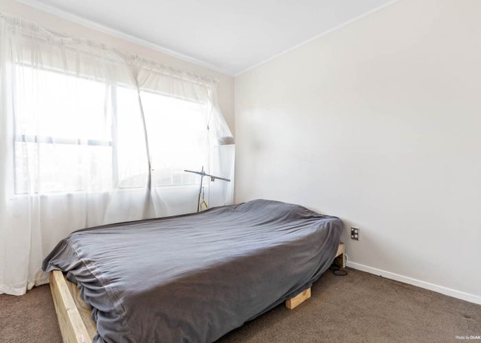  at 15 Kayle Glen, West Harbour, Waitakere City, Auckland